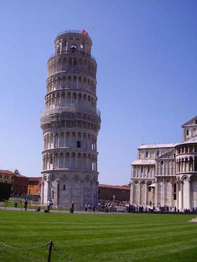 Schiefe Turm von Pisa - Wahrzeichen der Stadt Pisa in Italien.